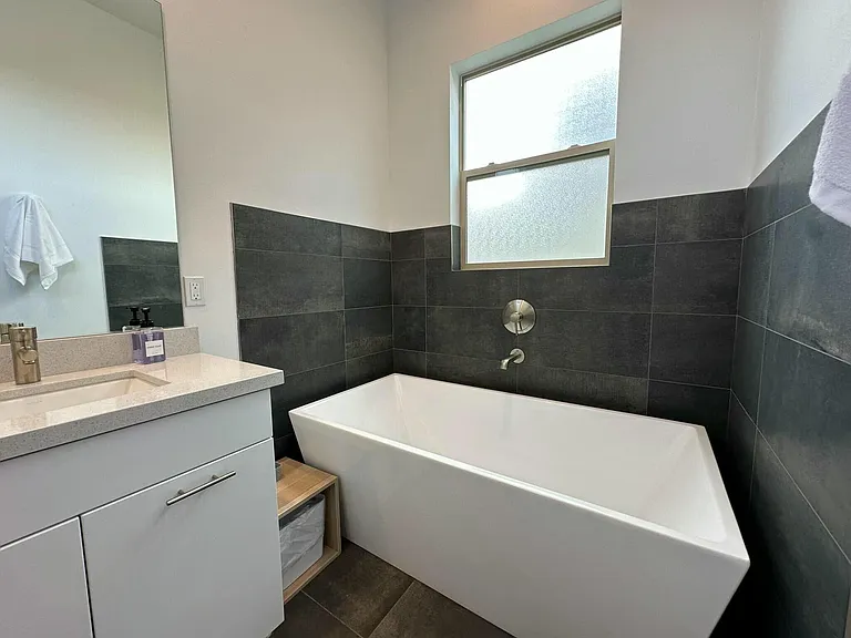 54620 Avenida Juarez — Photo 21