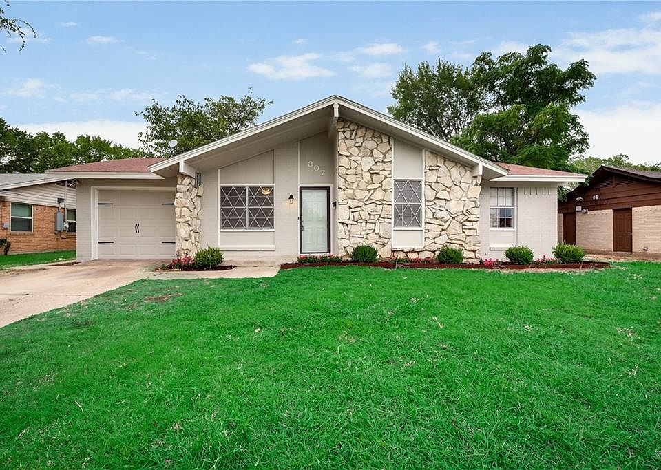 1st image of 307 Magnolia Ln