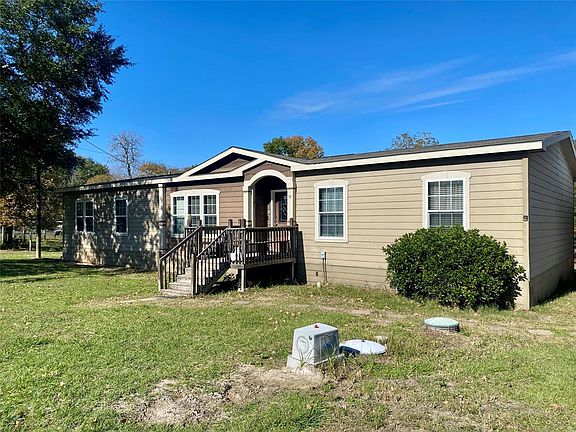 2nd image of 79 Woodland Drive