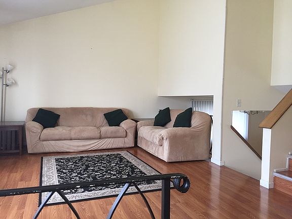 4th image of 9371 Hamlin Ave