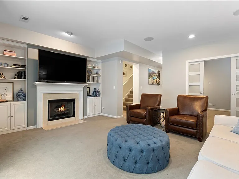 1310 W Fletcher St #1E — Photo 21