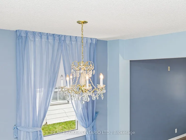33 Victoria St — Photo 33