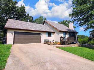 118 Phoenix Ave, Saint Robert, MO 65584