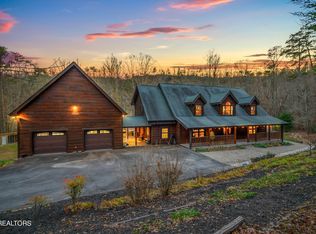 350 Babahatchie Dr, Harriman, TN 37748