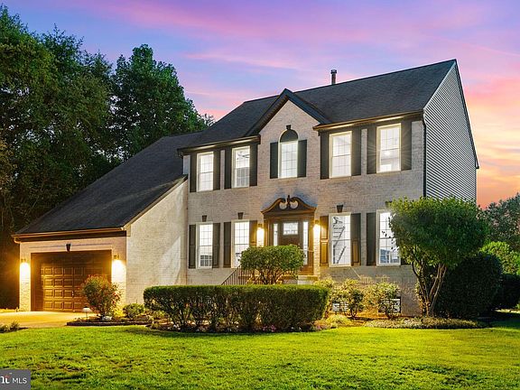2nd image of 6 Westbury Ct