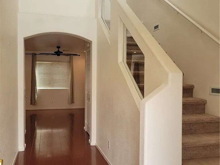 9275 Hollander Ave — Photo 27