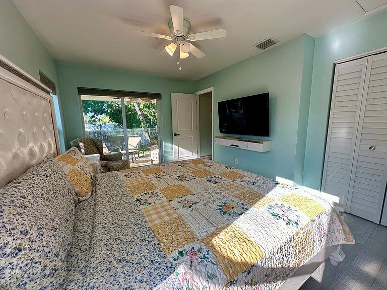 2376 Pembrook Dr — Photo 12