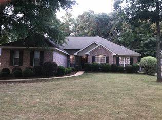 122 Hickory Cove Dr, Wetumpka, AL 36092