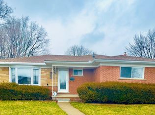 11463 E Eleven Mile Rd, Warren, MI 48093