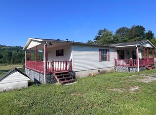 122 Blue Hollow Rd, Frakes, KY 40940