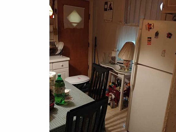 4th image of 1728 N Aberdeen St