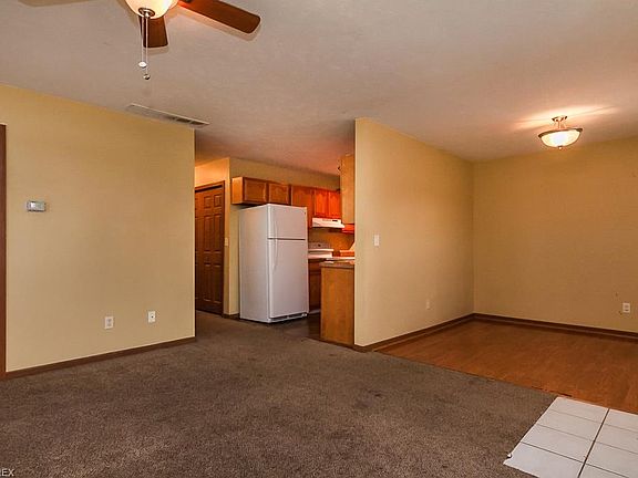 3rd image of 206 Morgan Ave