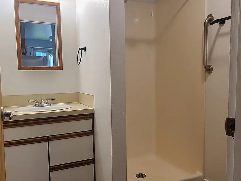 442 SW Coast Ave #442 — Photo 10
