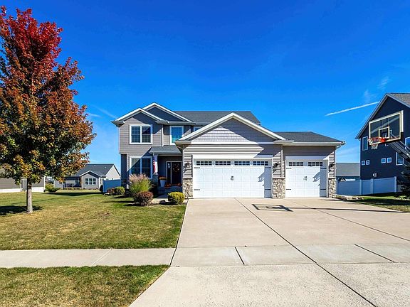 2nd image of 5445 Emily Ct