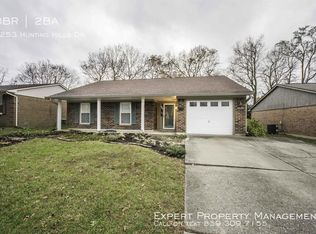 3253 Hunting Hills Dr, Lexington, KY