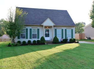 8602 Raintree Cir, Pewee Valley, KY 40056