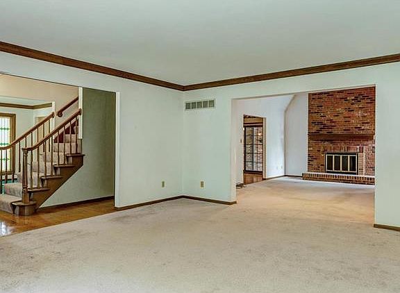 5th image of 3899 Holly Hills Blvd
