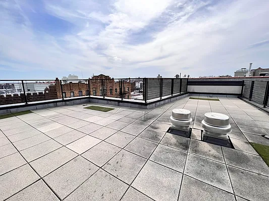 Rented by ERNY LLC | media 39