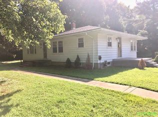 3066 Elmwood Dr, Henderson, KY 42420