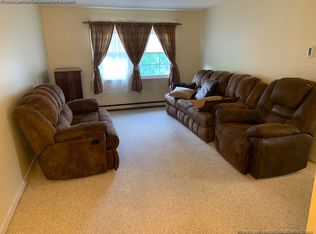 40 Dinan Dr APT 21, Gardner, MA 01440