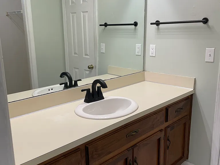 705 Cedar Crest Dr — Photo 13