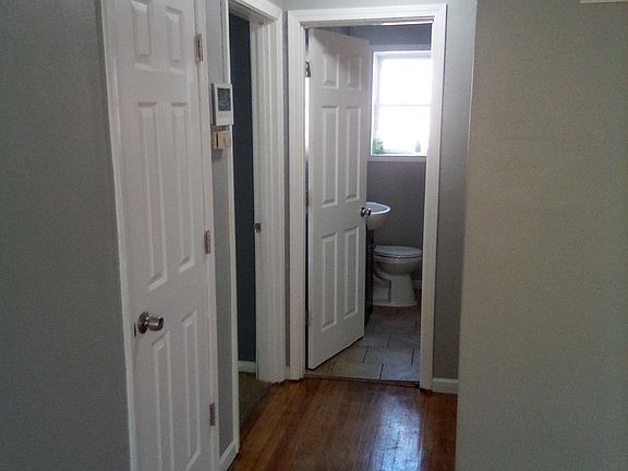 3rd image of 5868 Saint Louis Ave