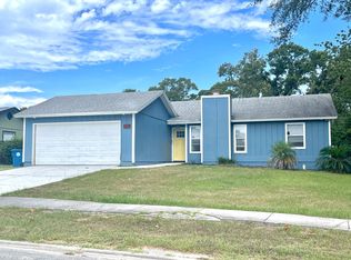 11541 Oak Park Dr, Jacksonville, FL 32225