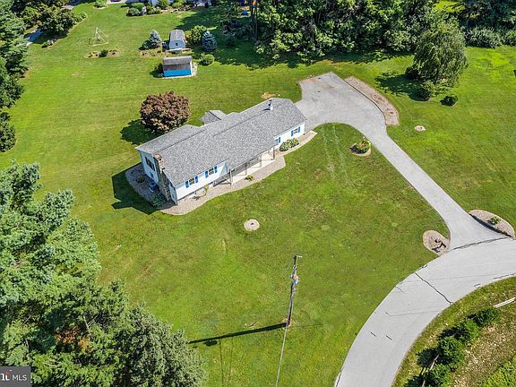5th image of 10 Keller Way