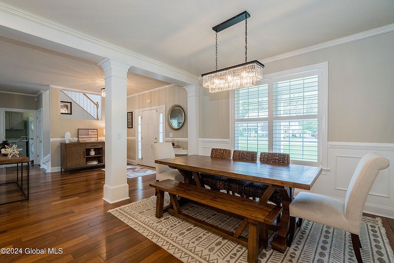3rd image of 4 Bradford Drive