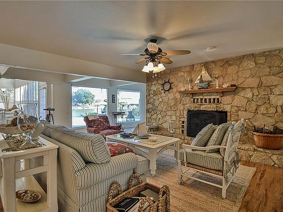 4th image of 4609 Marina Ct