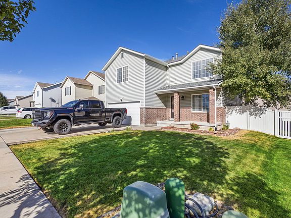 5th image of 341 S Spanish Fields Dr