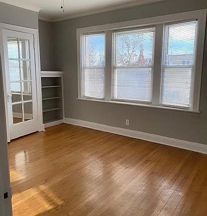 3rd image of 6558 S Western Ave #3M