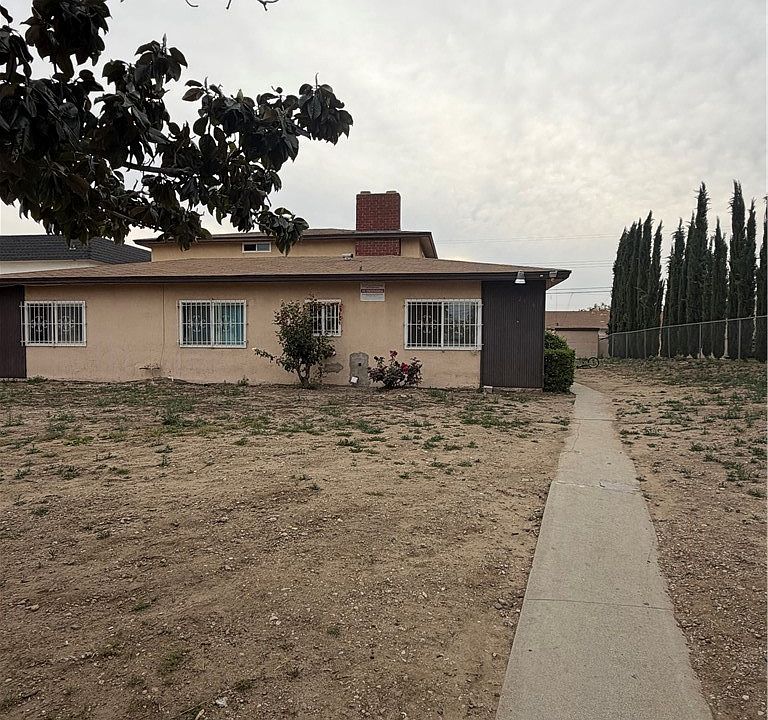 1st image of 2559 Yorkshire Way