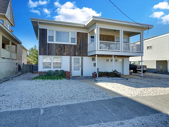 4th image of 605 S Ocean Ave