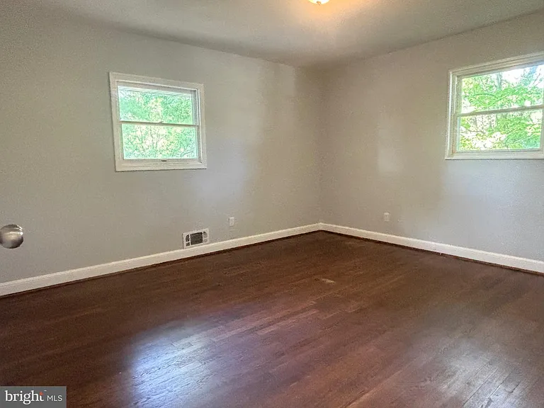 9103 Wallace Rd — Photo 12