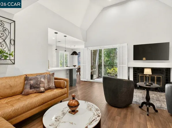 3183 Wayside Plz APT 311, Walnut Creek, CA 94597