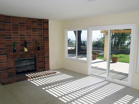 3rd image of 2248 E Calle Riscoso