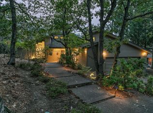 1020 Wildwood Way, Ashland, OR 97520