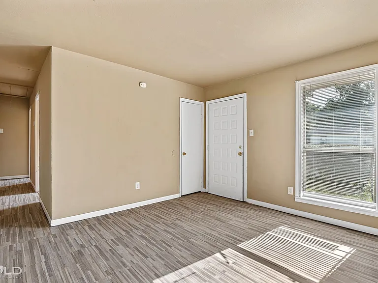 1222 Lampkin St — Photo 13