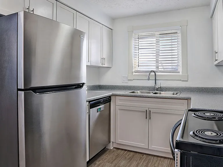Morton Meadows — Photo 14