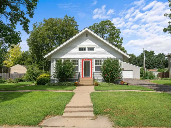 1015 Osage St, Augusta, KS 67010