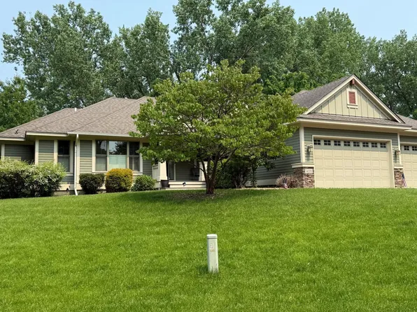 4070 Lakehill Cir, White Bear Lake, MN 55110