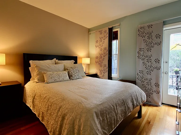 103 E Brookline St #4 — Photo 9