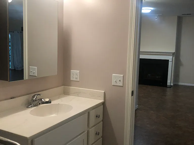 1680 Oakbrooke Ct — Photo 30