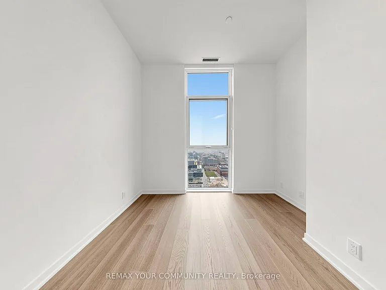 180 Front St E #Penthouse 05 — Photo 11