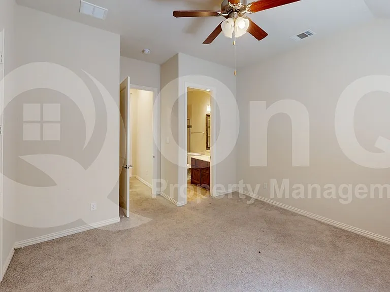 14712 Spitfire Trl — Photo 11