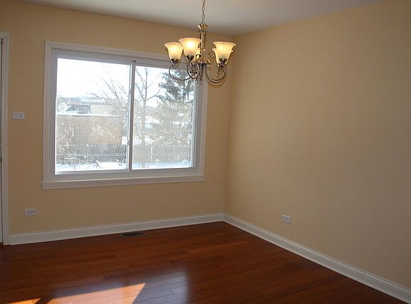 4th image of 3549 Marseilles Ln
