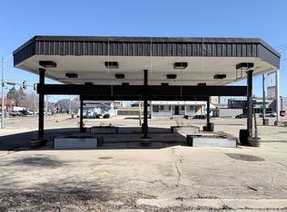 220 N Galena Ave, Freeport, IL