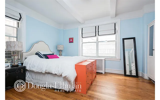 Sold by Douglas Elliman | media 15