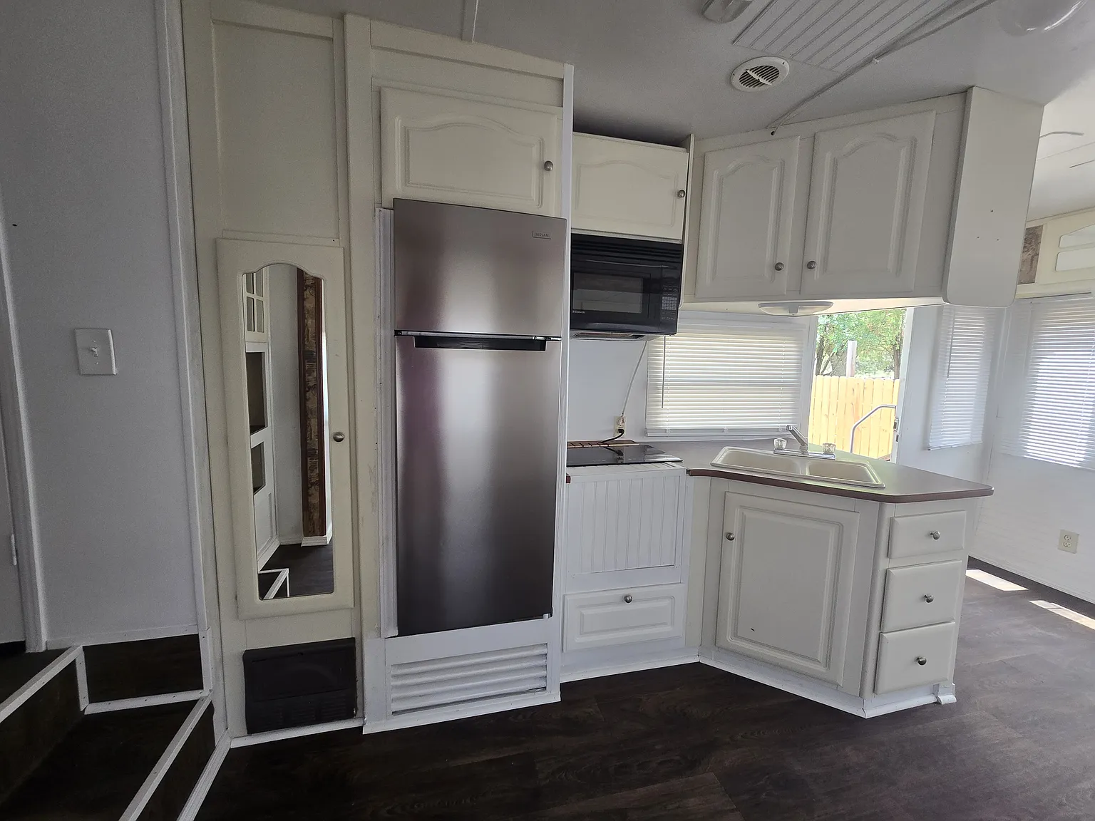1418 S Palm Blvd — Photo 2